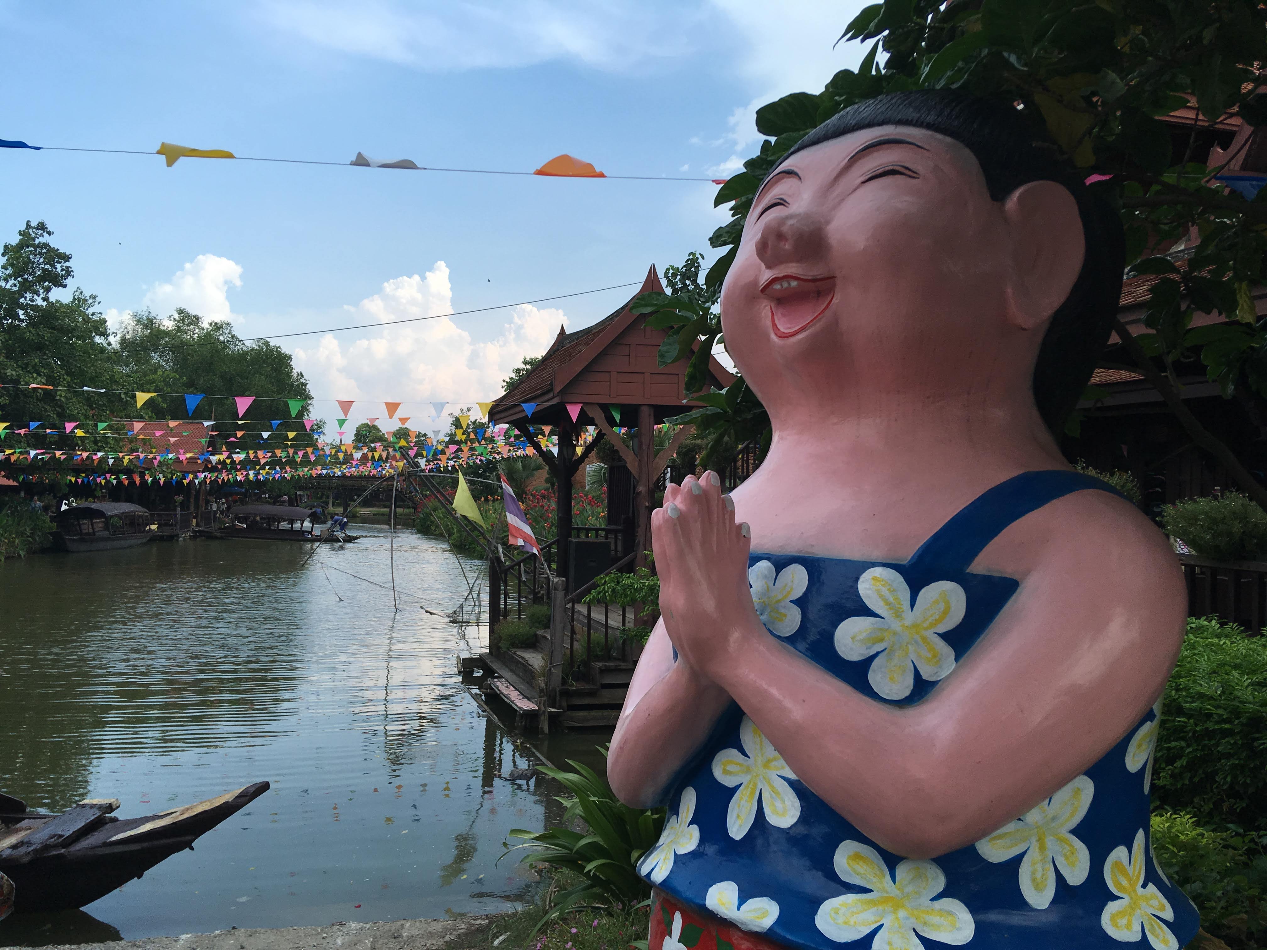 Day Trip to Ayutthaya Floating Market