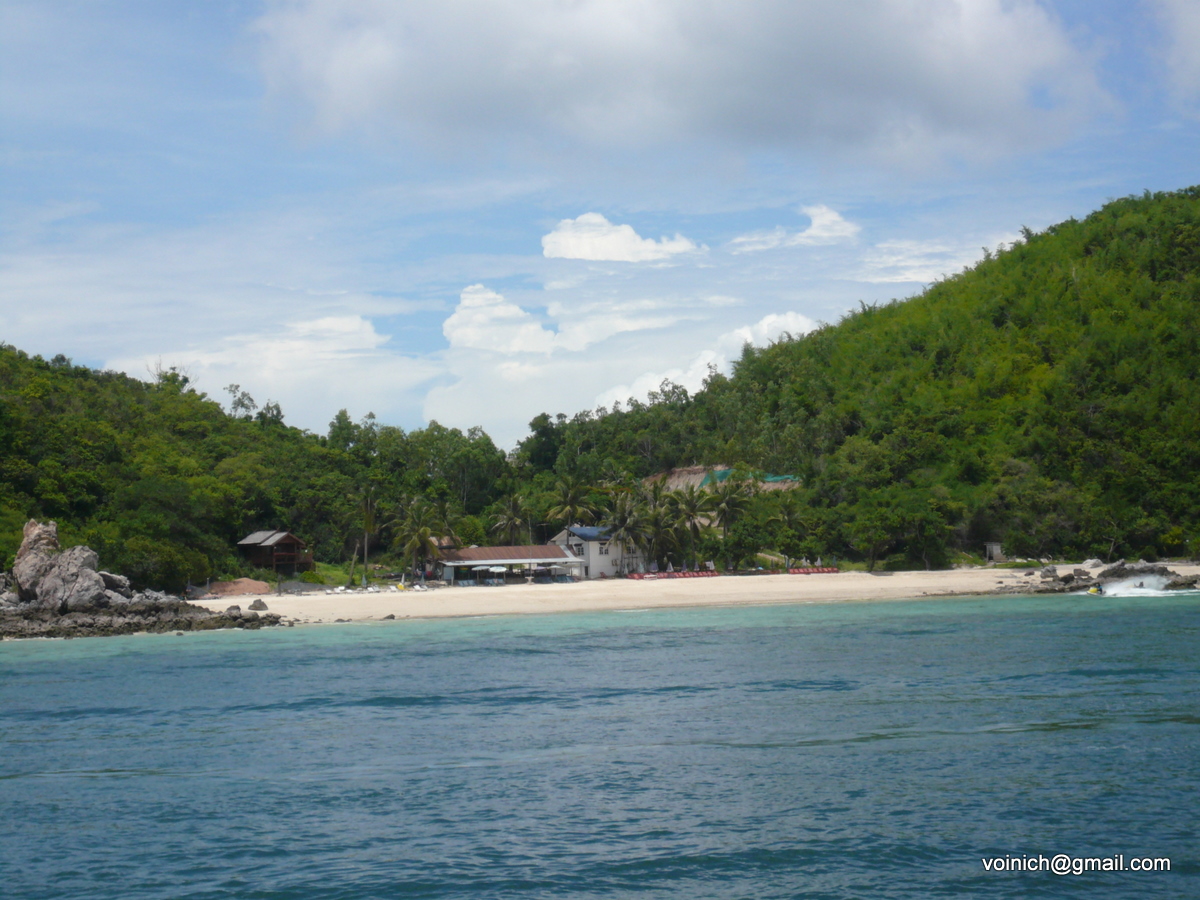 View of Koh Larn coastline